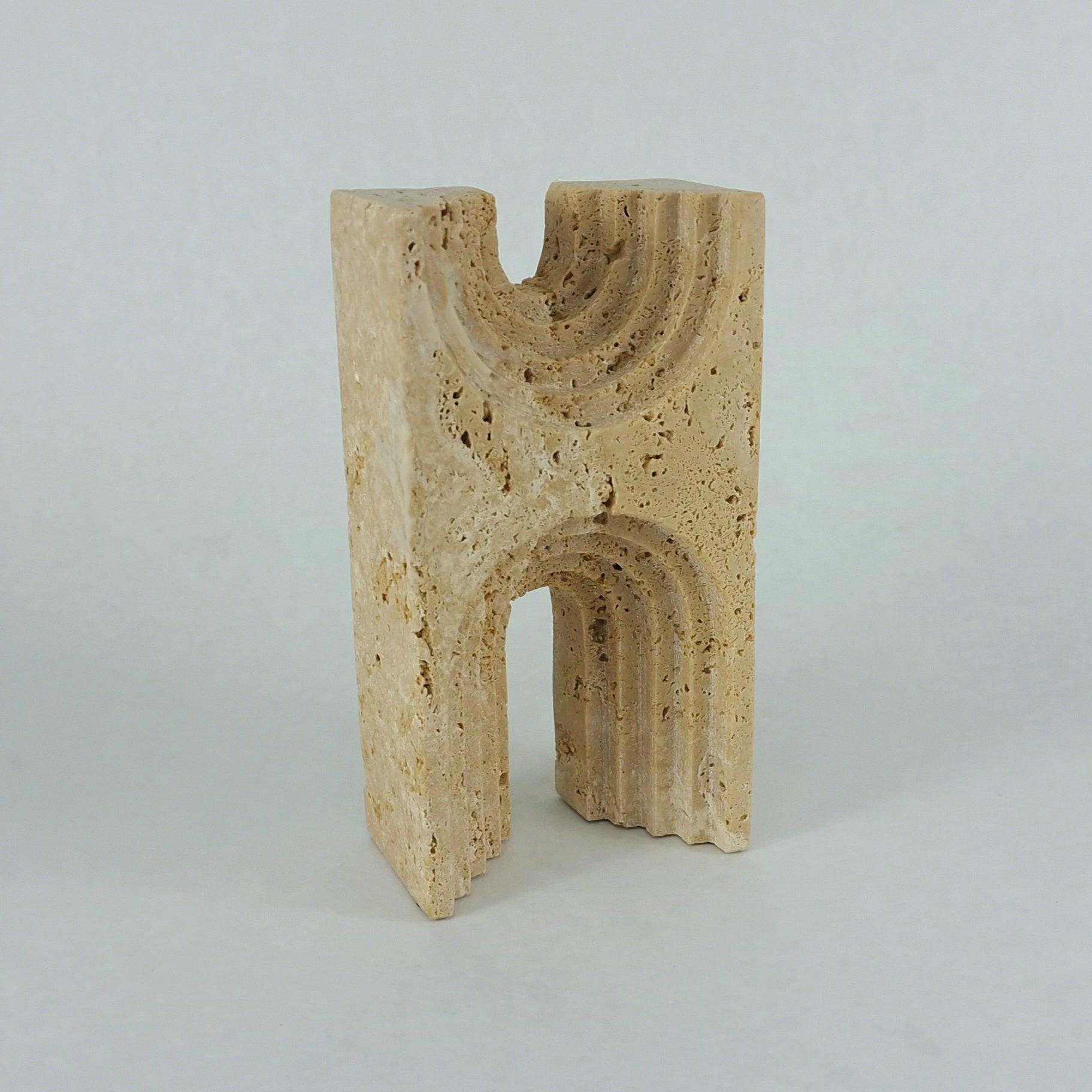 Travertin Skulptur „Arc“