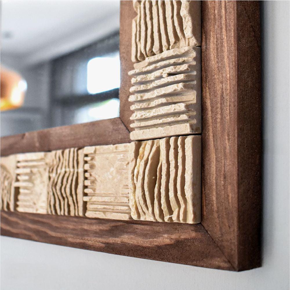 Natursteinspiegel „Beige Linea“ Marmor mit Holzrahmen