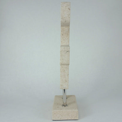 Kalkstein Skulptur „Forma“