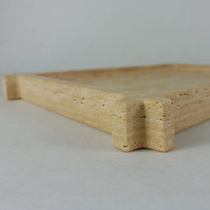 Travertin Tablett „Frame“ – Rechteckiges Naturstein Tablett 38×26 cm | Deko Display Beige