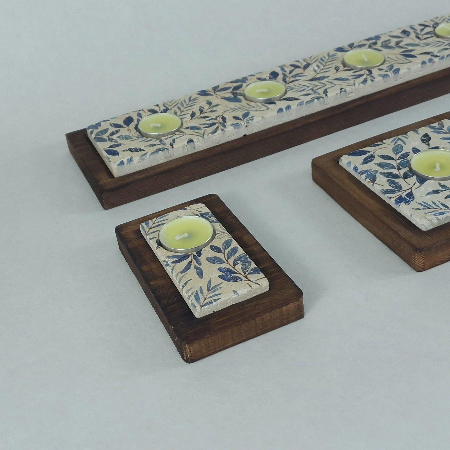 Teelichthalter Set „Floral Mosaic“ – Naturstein & Holz | Handbemalte Kerzenhalter Blau & Creme