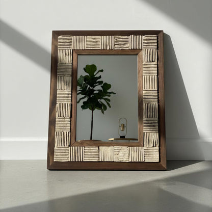 Natursteinspiegel „Beige Linea“ Marmor mit Holzrahmen