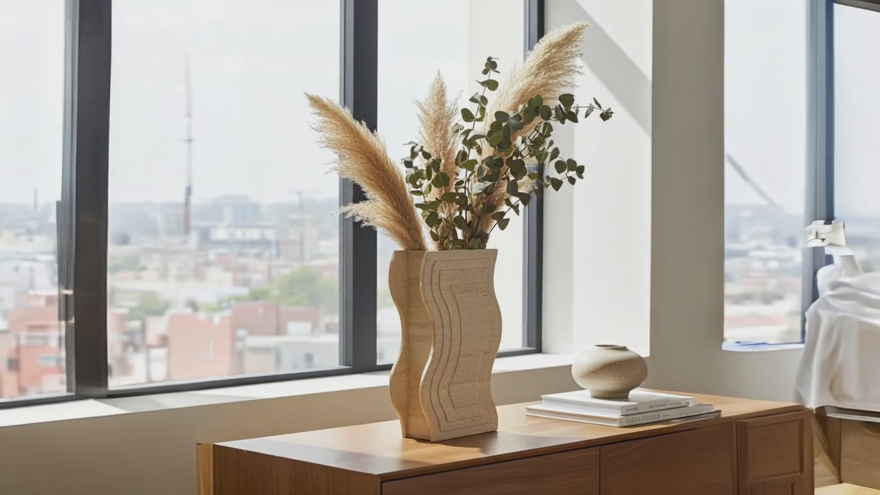 Video laden: Travertin Vase „Wave“